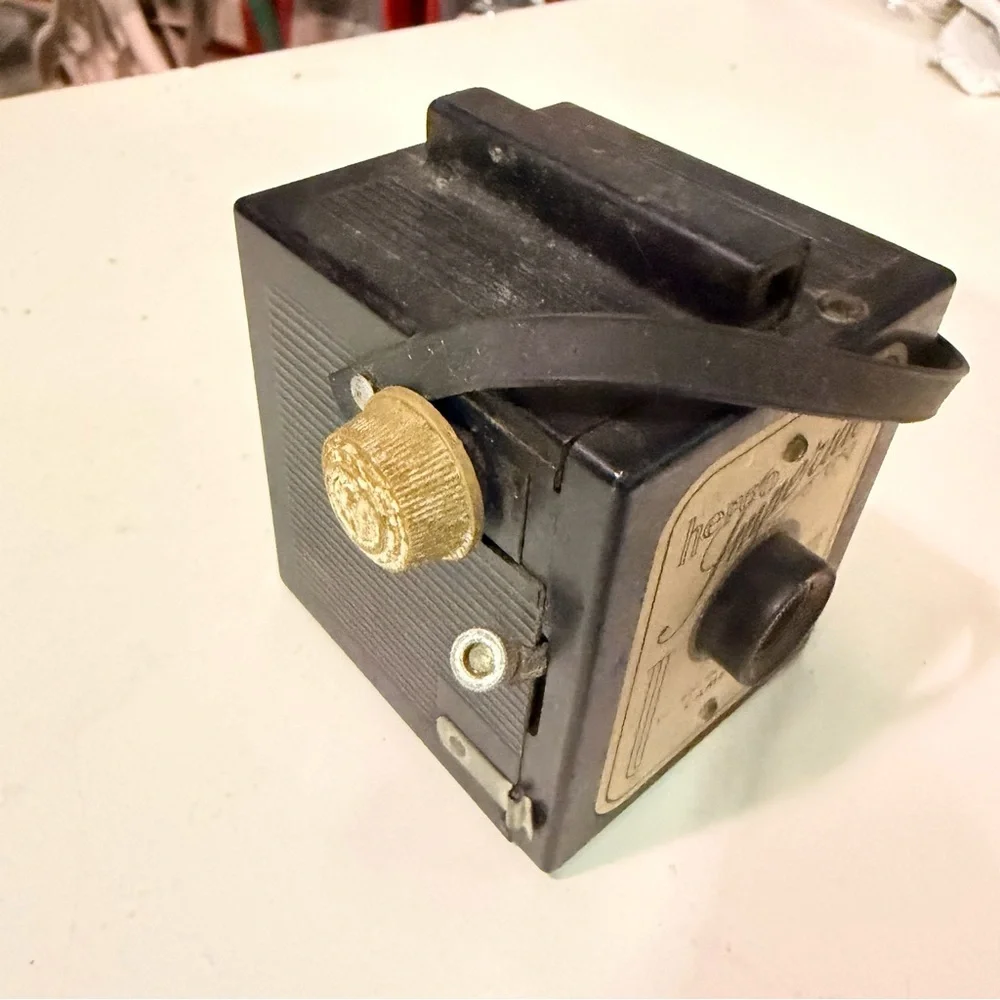 Vintage Hero Imperial 620 Snapshot Box Camera